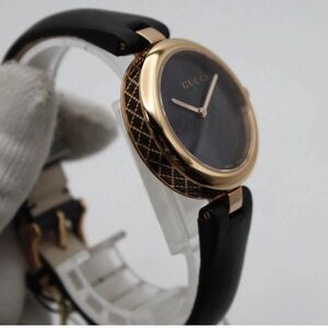 Gucci 32mm Diamantissima Black Dial Watch YA141401